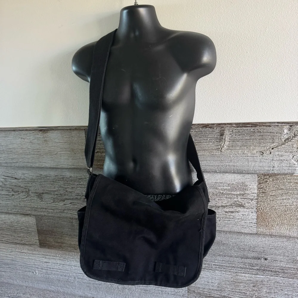 Rapid Dominance “Standard Issue” Tactical Messenger Bag – Black